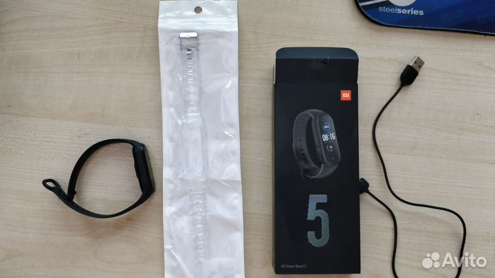 Xiaomi MiBand 5