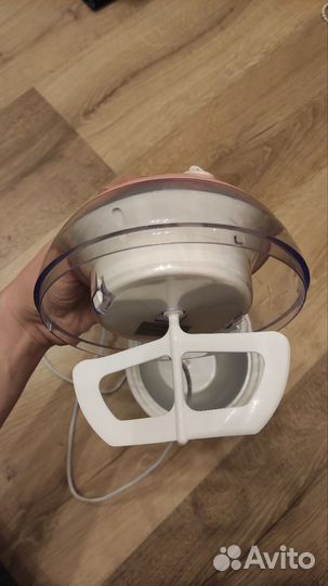 Аппарат для приготовления мороженого. Мороженница