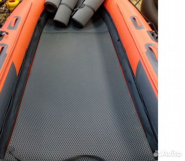 Ева коврик в лодку