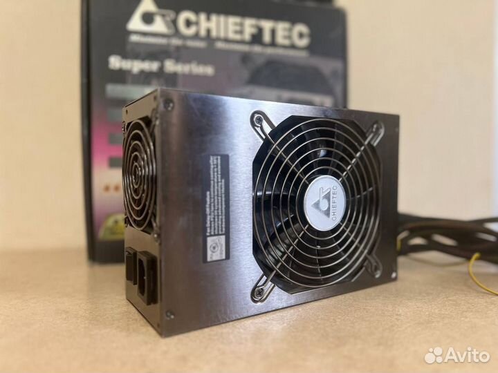 Блок питания chieftec 1000W (CFT-1000G-DF)