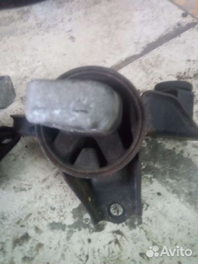 Опора двигателя Kia Ceed ed