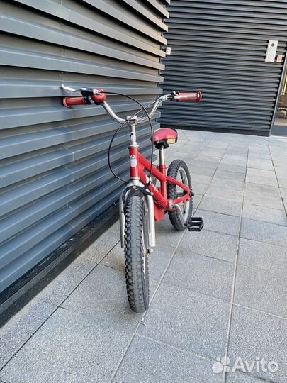 Детский велосипед 16