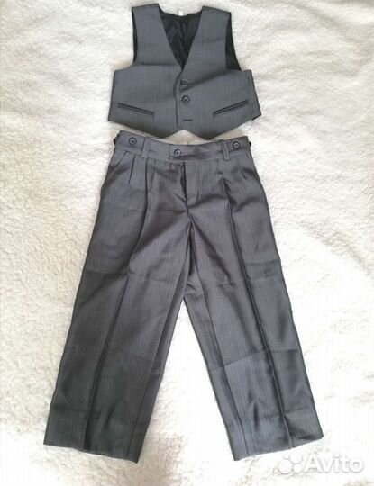 Костюмы 110р