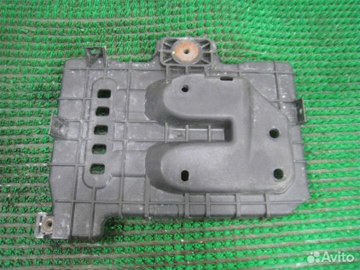 Площадка под АКБ KIA ceed (ED) 2011