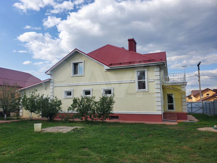 Дом 298 м² на участке 10 сот.