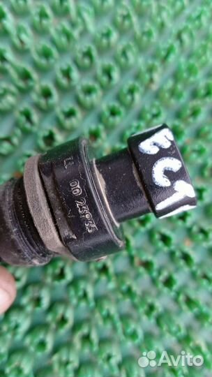 Датчик уровня стеклоомывателя Opel Vectra C