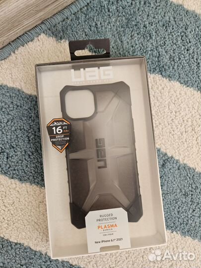 Чехол на iPhone 13 UAG