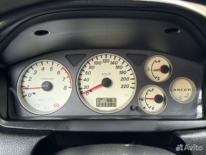 Mitsubishi Lancer 1.3 МТ, 2005, 233 385 км