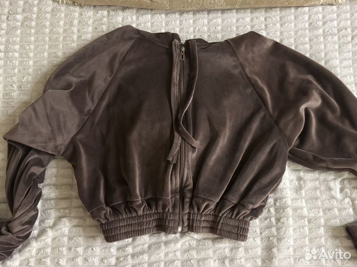 Костюм женский