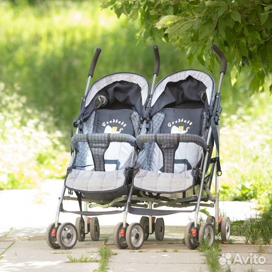 Коляска двухместная
