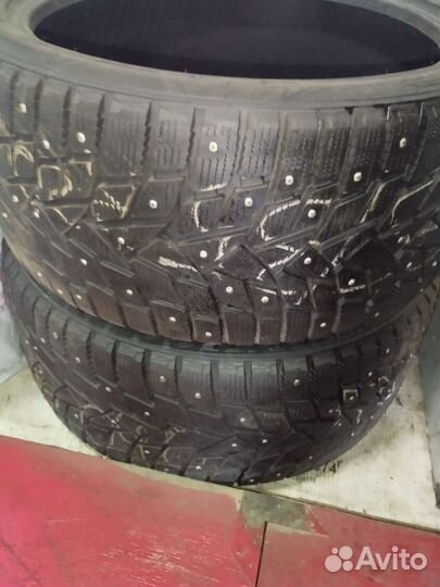 Dunlop SP Winter Ice 02 245/40 R20 и 275/35 R20 99T