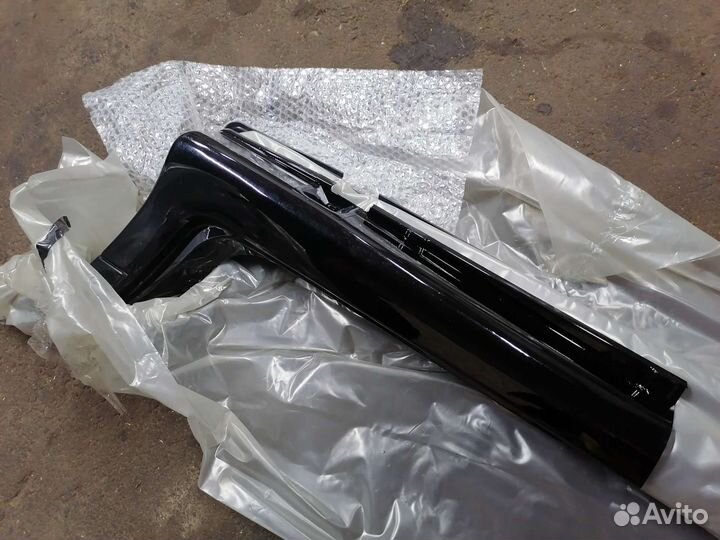 Накладки на пороги ваз 2114