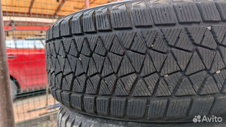 Bridgestone Blizzak DM-V2 225/55 R18