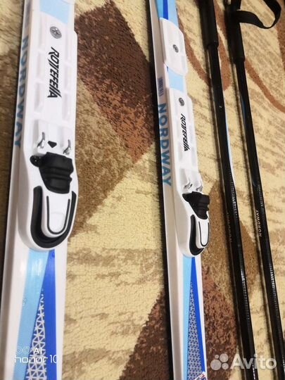 Беговые лыжи