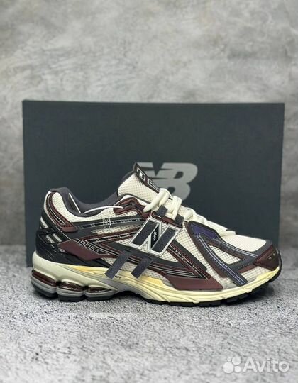 Кроссовки New Balance 1906R