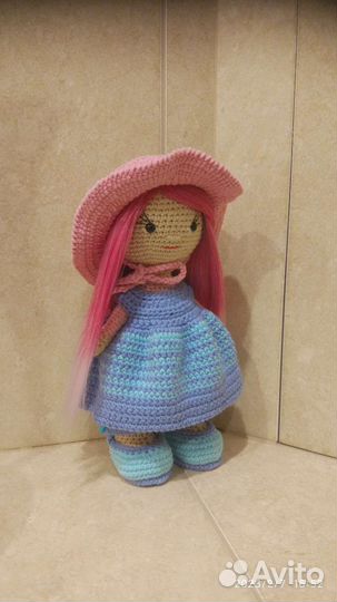 Вязаная кукла ручной работы