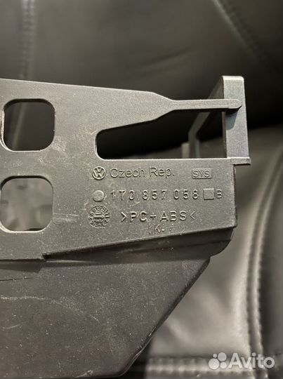 Рамка магнитолы skoda