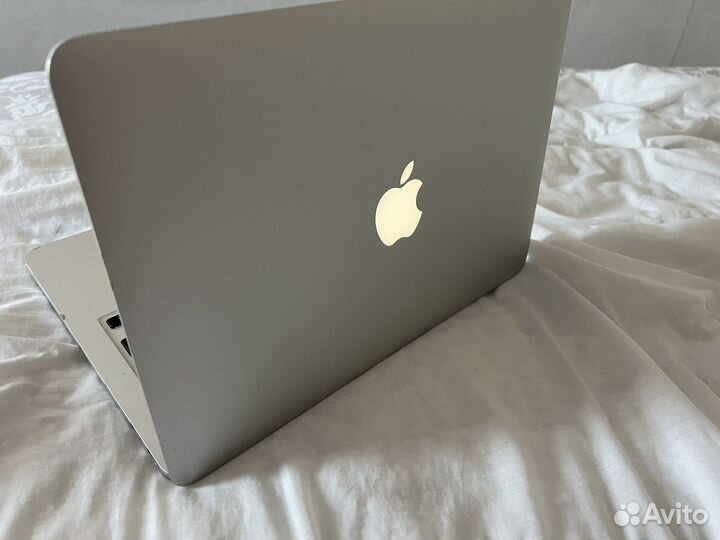 Ноутбук Apple MacBook Pro A1425 13''