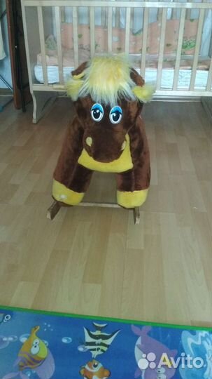 Детская качалка лошадь