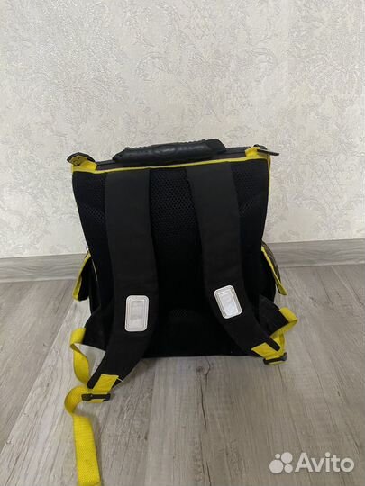 Портфель школьный