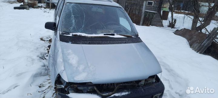 Mitsubishi Space Wagon 2.0 МТ, 1996, битый, 300 000 км