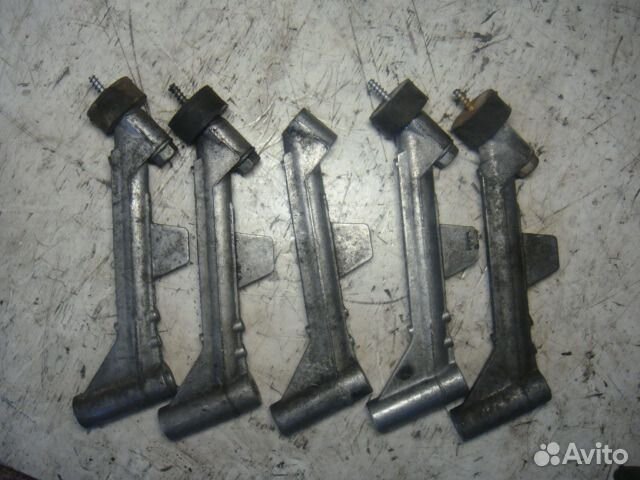 Кронштейн впускного коллектора VW audi skoda