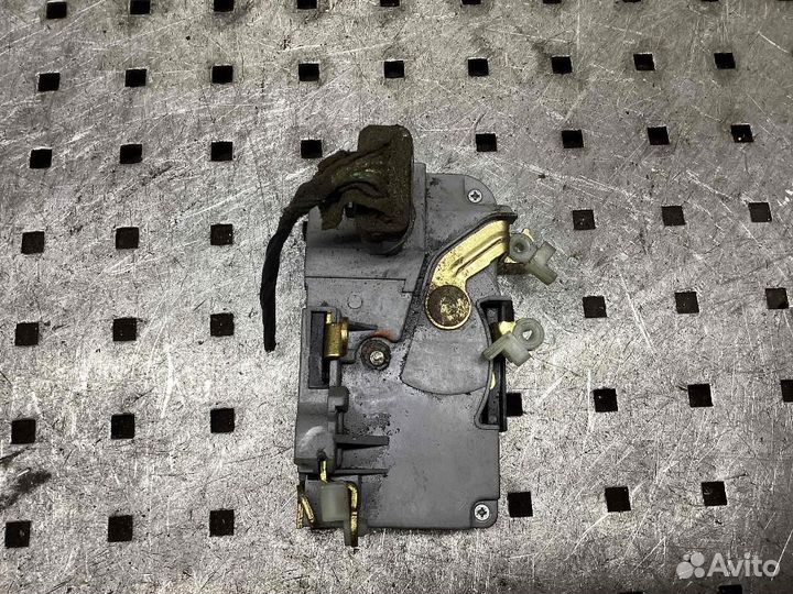 Замок двери передней левой Citroen C5