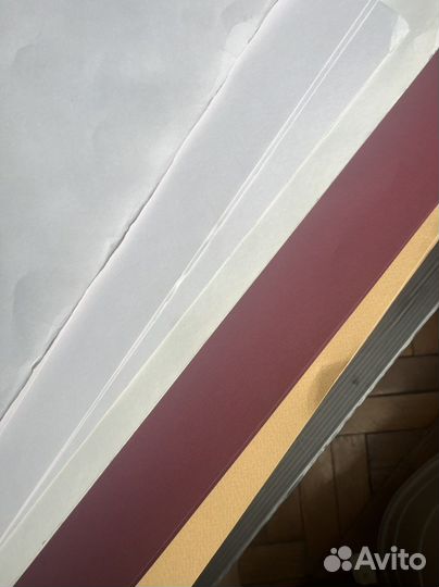 Папка для художника и много дорогой бумаги внутри