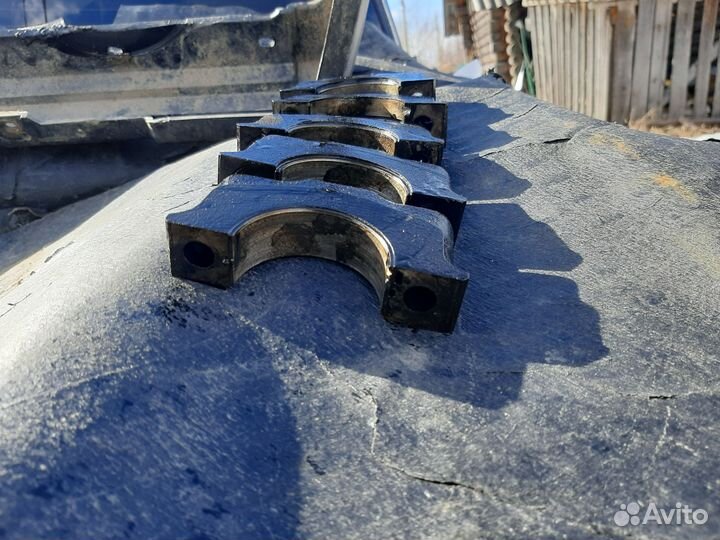 Крышка бугель коленвала ваз 2105