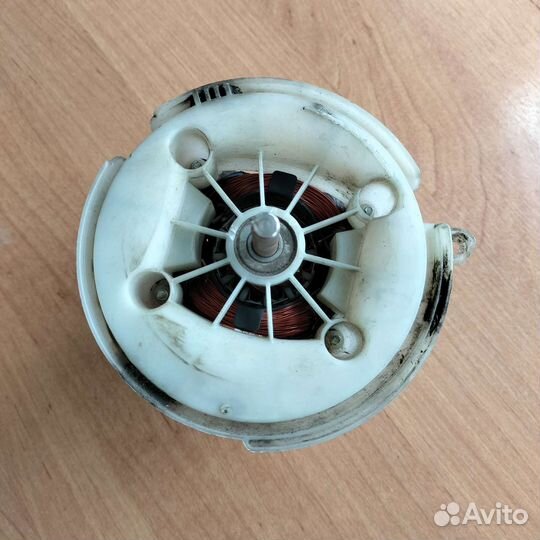 Газонокосилка электрическая Bosch Rotac 32