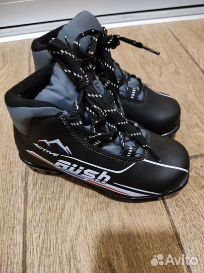 Лыжные ботинки детские