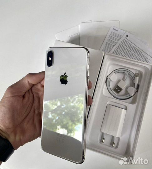 iPhone Xs Max, 64 ГБ