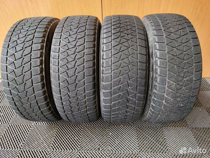 Bridgestone Blizzak DM-V2 245/60 R18