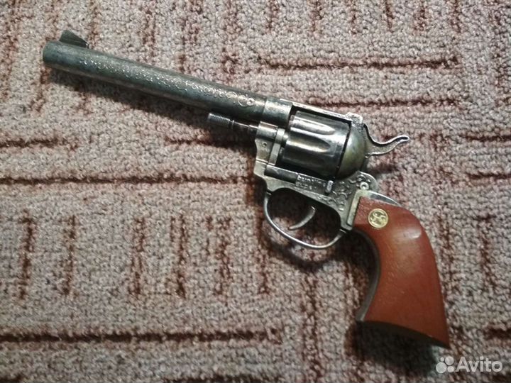 Револьвер детский