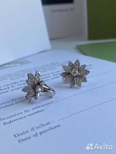 Van Cleef Lotus серьги