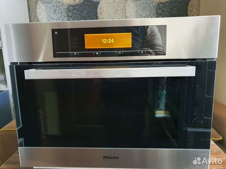 Miele Духовой шкаф с свч. 4в1
