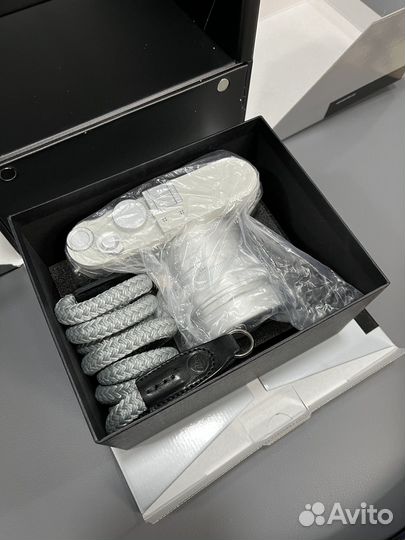 Leica Q2 Ghost by Hodinkee