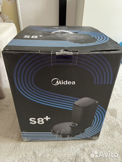 Робот-пылесос Midea