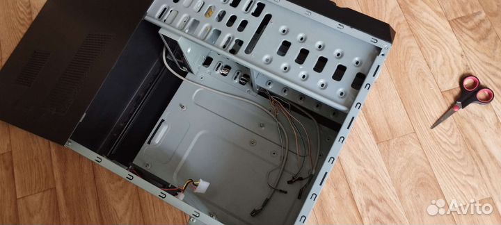 Корпус системного блока компьютера