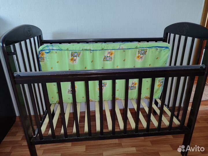 Кроватка детская в хорошем состоянии