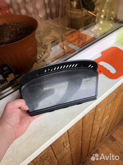 Монитор на бмв Е60