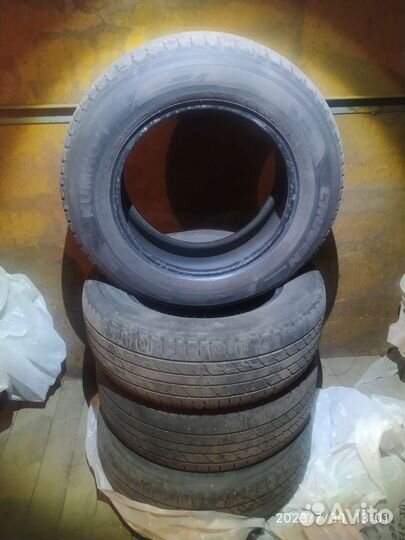 Kumho Crugen Premium KL33 215/65 R16 98