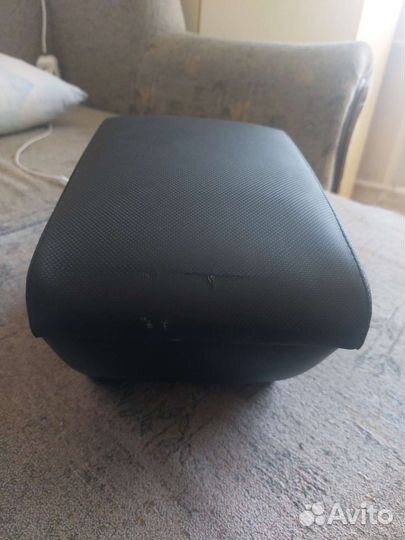 Подлокотник