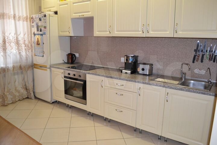 4-к. квартира, 85 м², 4/9 эт.