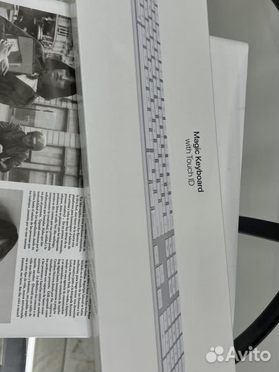 Беспроводная клавиатура Apple с Touch ID