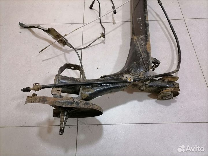 Балка зад.под дисковые тормоза VW Passat B4 1995