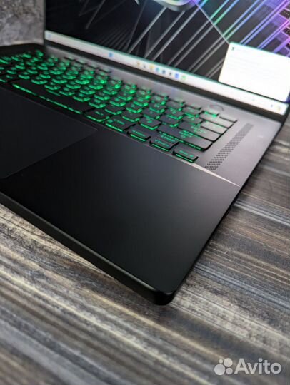 Asus rog zephyrus m16, 13900h, 4070, 16gb, 1tb ssd