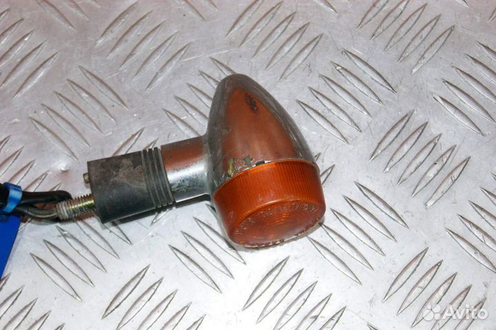 Поворотник задний правый Suzuki GSF 400 Bandit