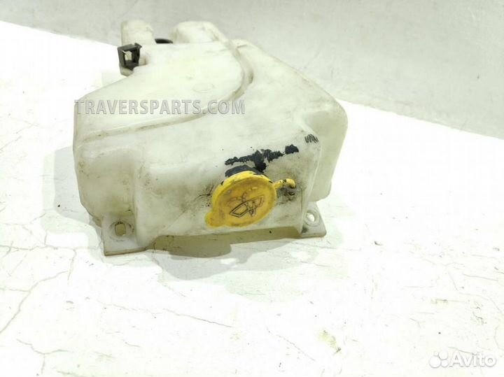 Бачок омывателя Мазда