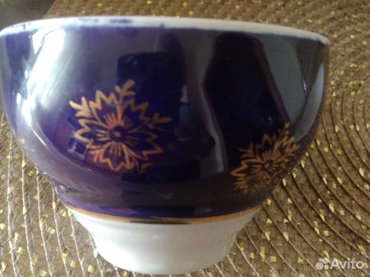 6 чашек с позолотой без блюдец